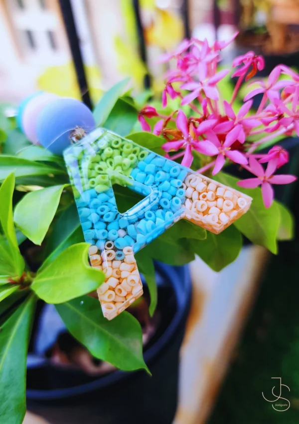 BEADO-RESIKEYS - Resin Initial Keychains with Beads