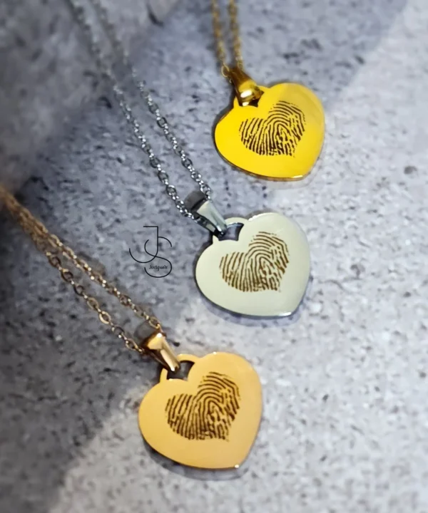 IMPRINT-HEARTS customized metallic heart necklace with finger impression