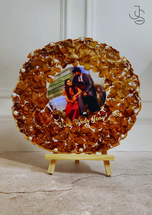 FLORO-STORO - garland preservation in Picture resin frame - 8 inch