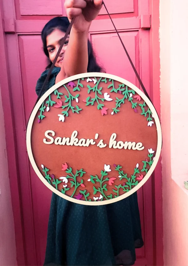 WOOD BOARDS - Personalized Round Shaped Wood Door Name Plate For Home Entrance, Outdoor Office