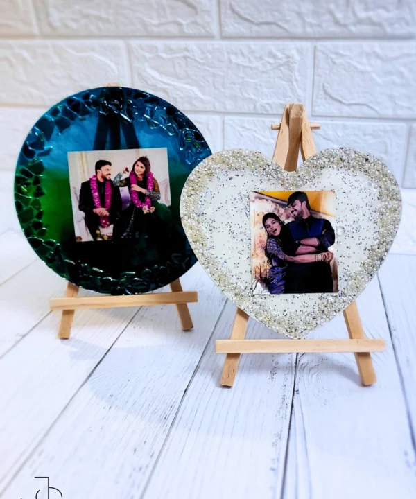 RESISTANDS - Resin Photostand