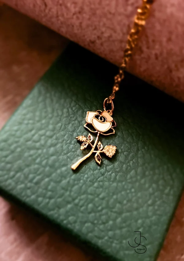 MISS ROSE GOLD ROSES - Statement necklace piece for her