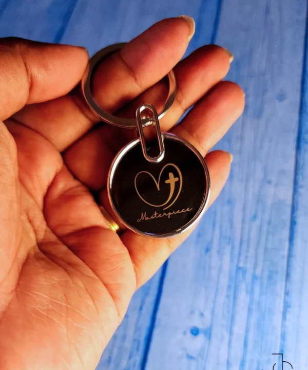 Customised Metallic circular keychain with message