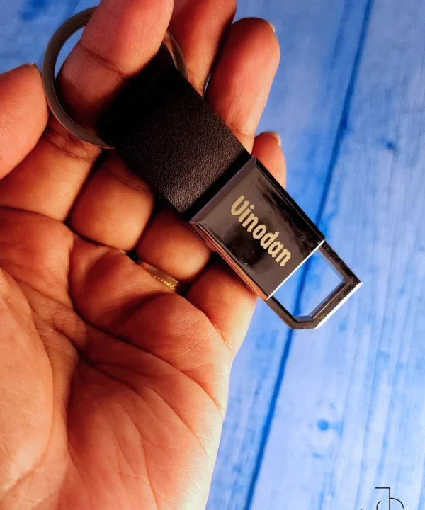 Customised leather keychain with engraving