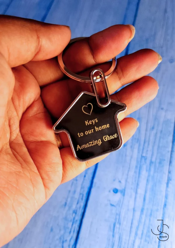 Customised Metallic Home keychain with message