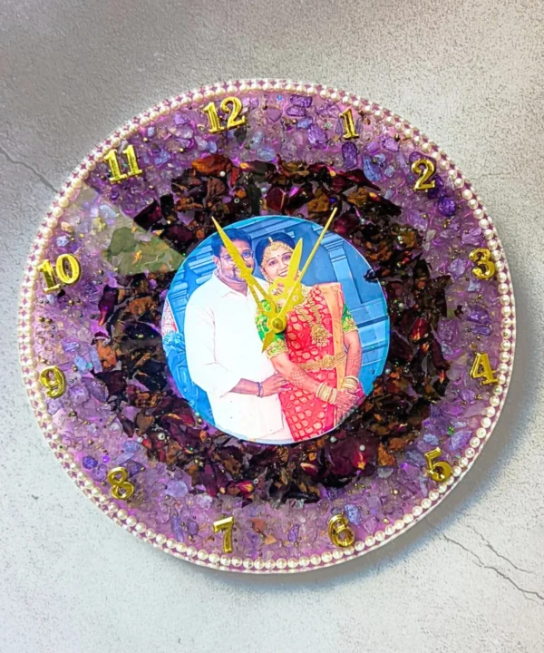 FLOROCLOCKS - 10" Resin clocks with preserved flowers - Customized Gift for couples for anniversaries, birthday and wedding