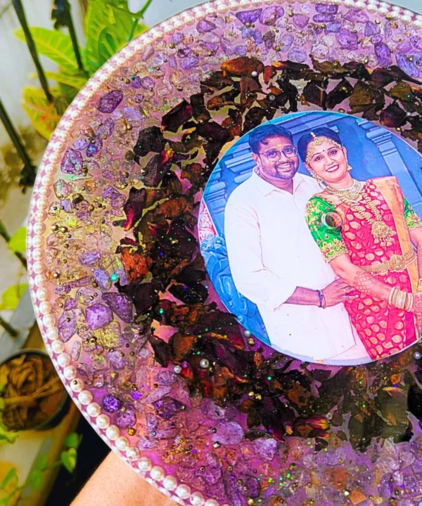 FLOROCLOCKS - 10" Resin clocks with preserved flowers - Customized Gift for couples for anniversaries, birthday and wedding
