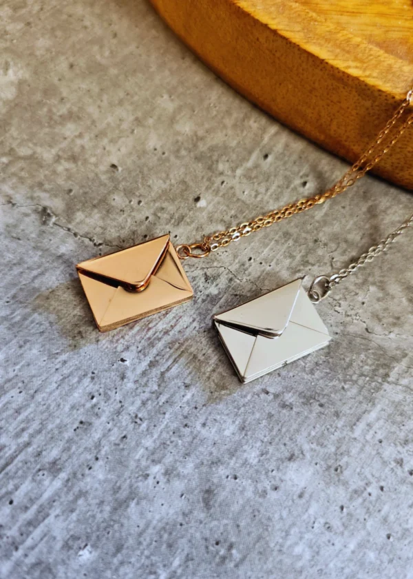 ENDEARING ENVELOPE NECKLACE - Personalised gift for your loved ones