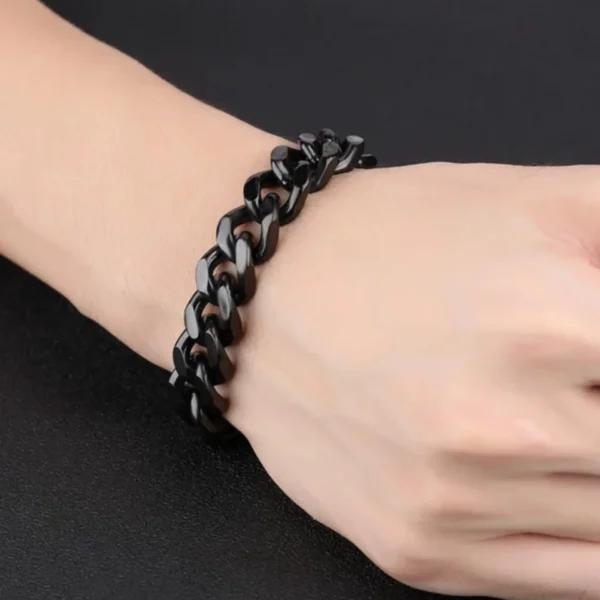 CHIC MENSLET - Lustrous 18K Black Cuban Link Bracelet for Men
