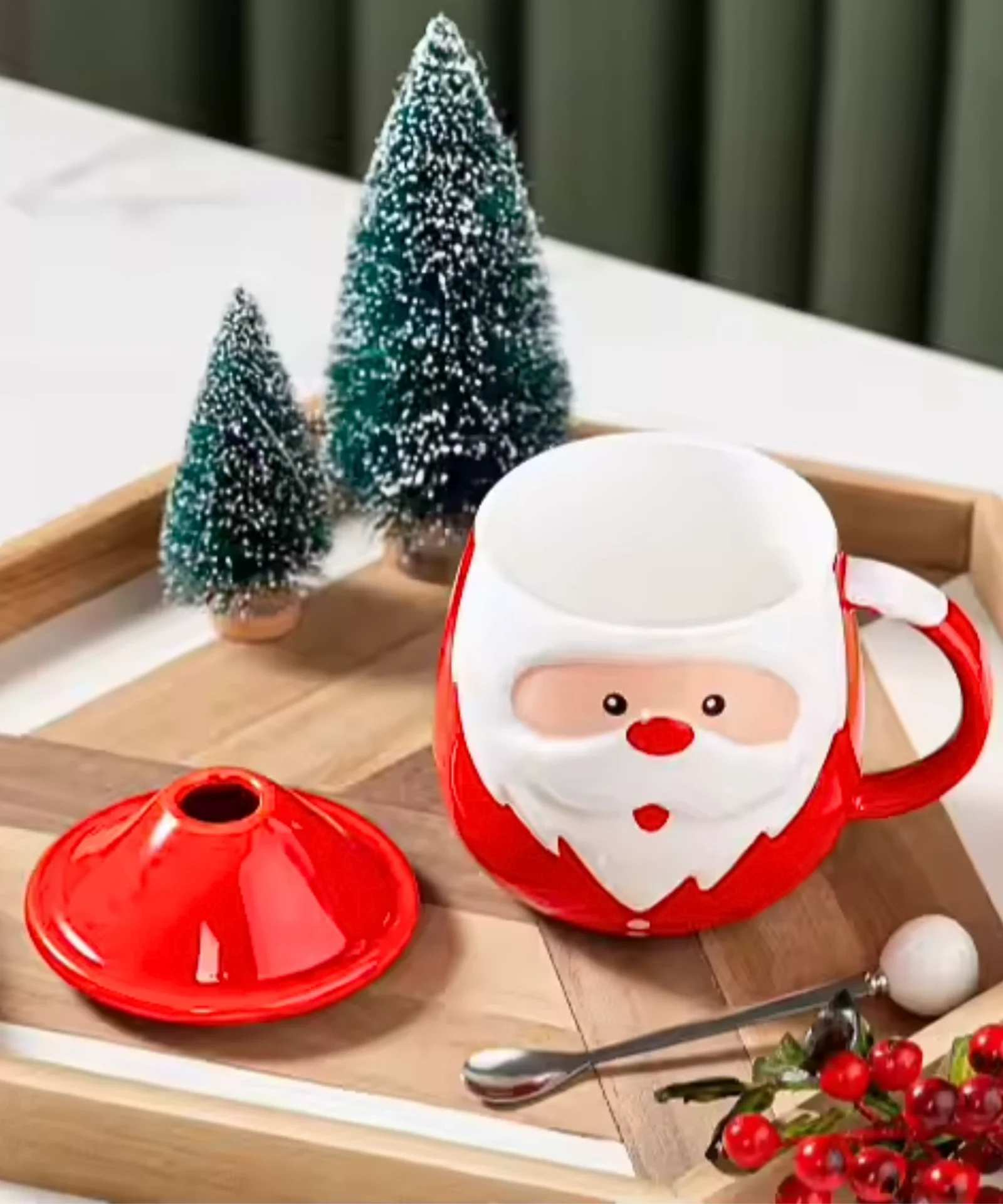 Christmas themed Santa Claus Ceramic Mug With Spoon And Lid | Christmas cutlery 380ml